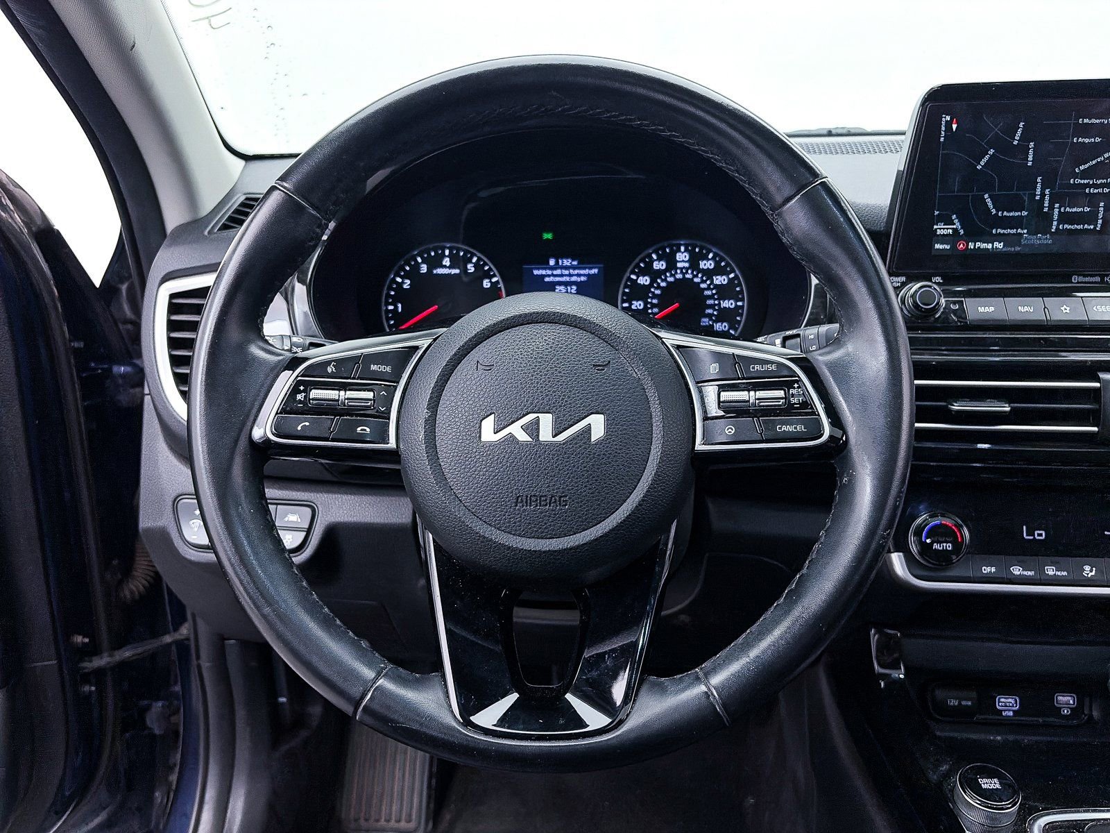 Certified 2022 Kia Seltos EX image 29