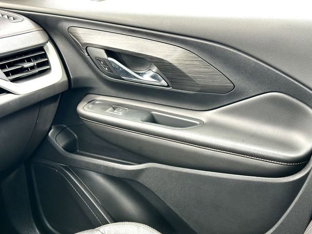 Used 2021 GMC Terrain SLT image 27