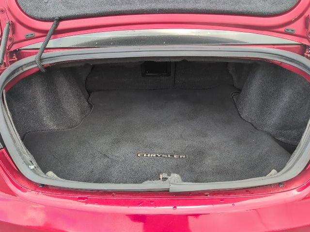 Used 2013 Chrysler 200 Touring w/ Cold Weather Group FWD image 10