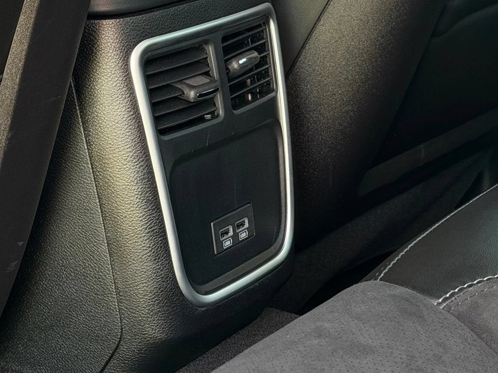 Used 2023 Dodge Charger Scat Pack RWD image 30