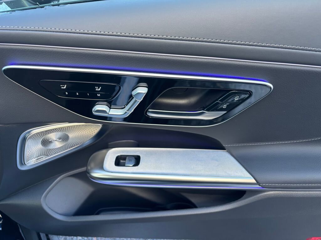 New 2026 Mercedes-Benz CLE 300 4MATIC Cabriolet image 13