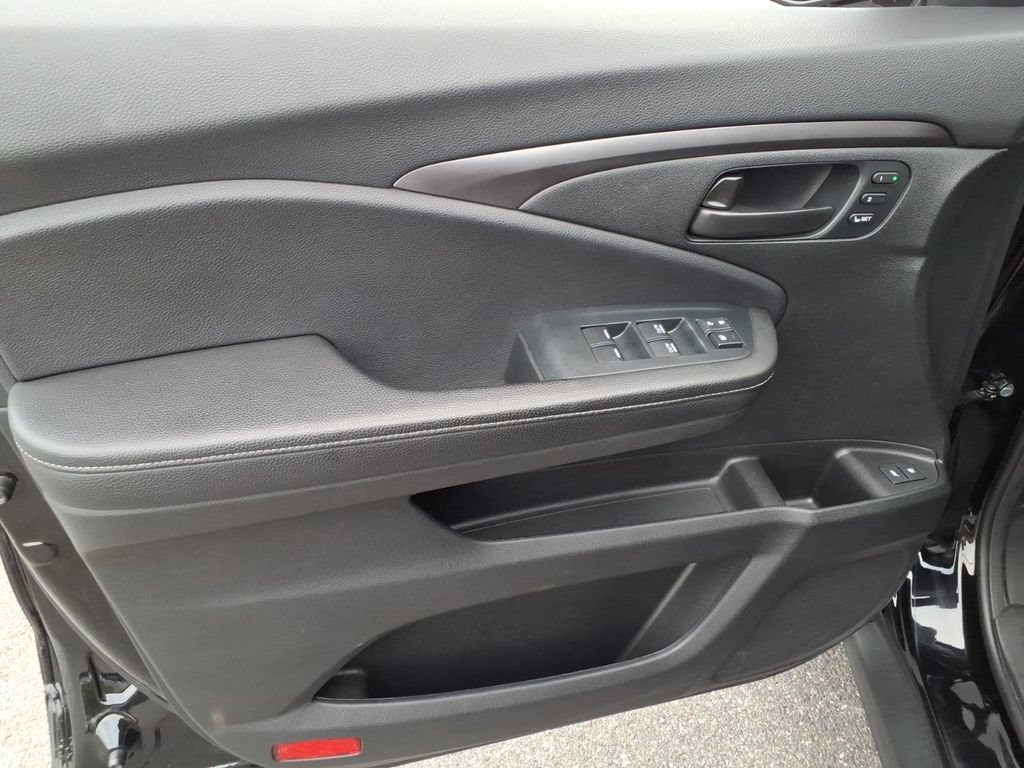 Used 2023 Honda Passport EX-L image 15