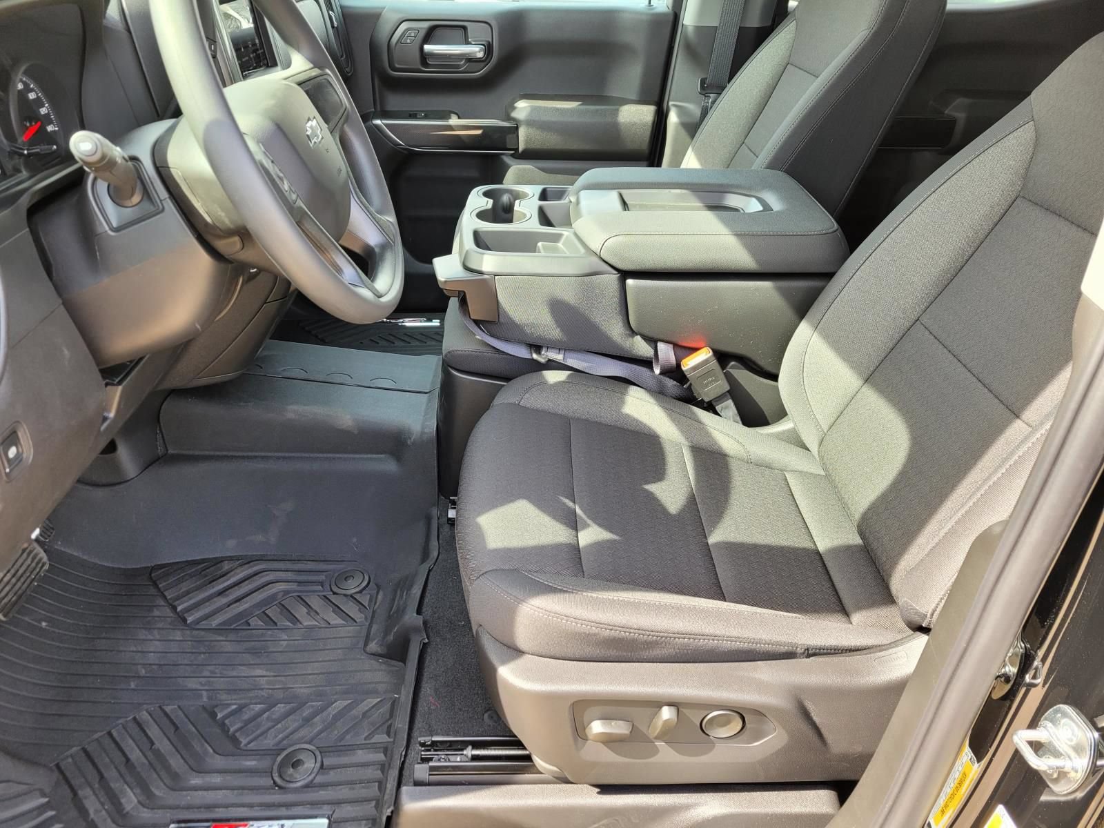 New 2026 Chevrolet Silverado 1500 Custom Trail Boss w/ Midnight Edition AWD/4WD image 14