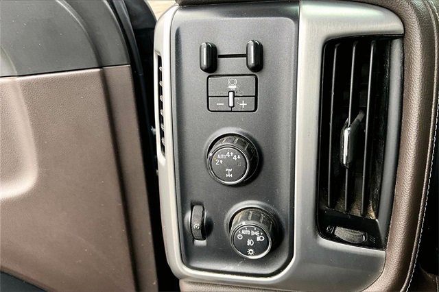 Used 2018 GMC Sierra 1500 SLT image 16