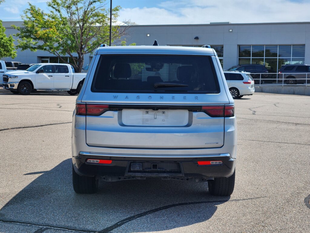 Used 2024 Jeep Wagoneer Series II w/ Flexible Seating Group image 4