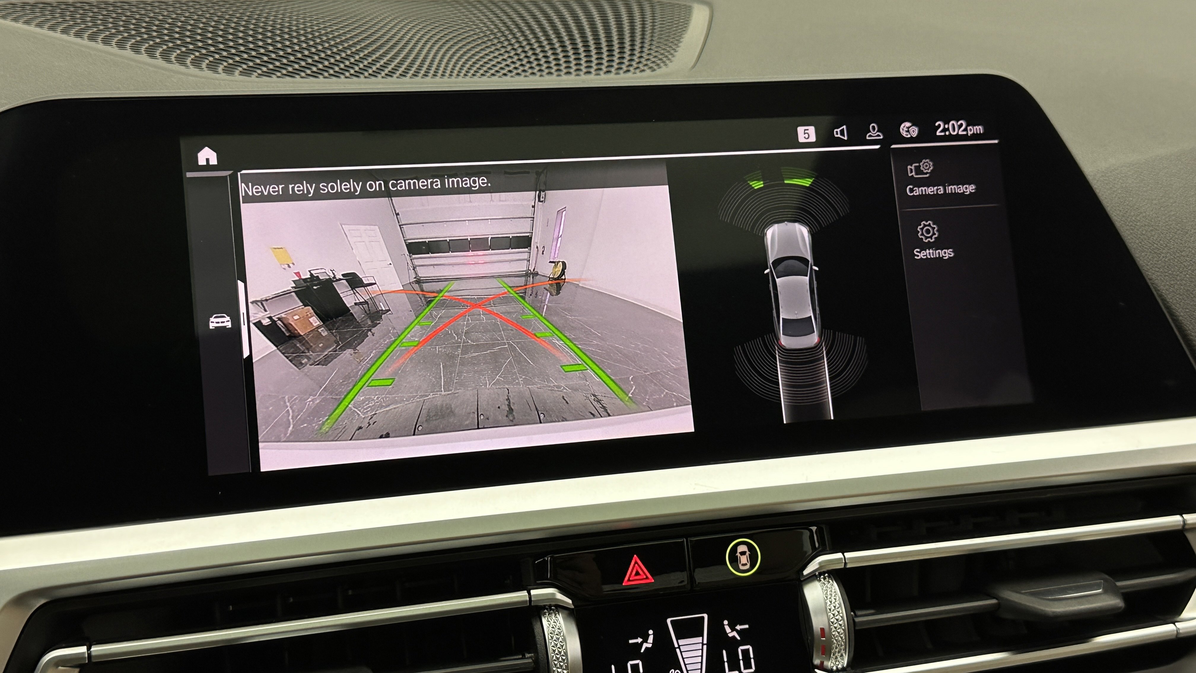 Used 2021 BMW 330e w/ Premium Package image 34