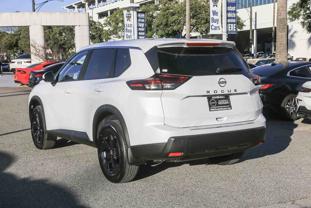 New 2026 Nissan Rogue SV FWD image 6