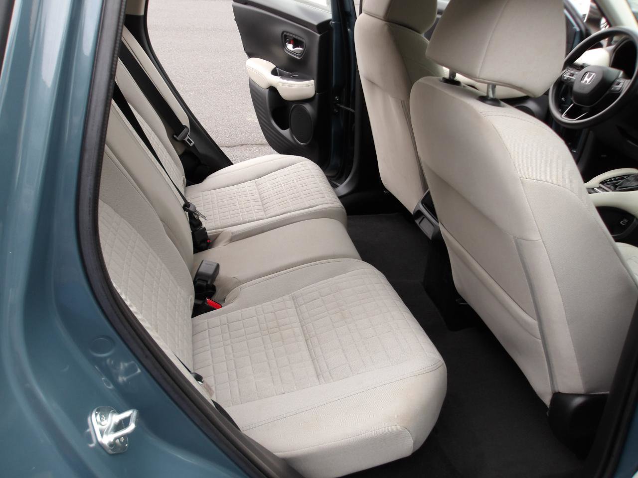 Used 2023 Honda HR-V LX image 12