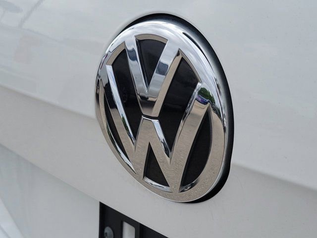 Used 2017 Volkswagen Golf Alltrack SE AWD/4WD image 11