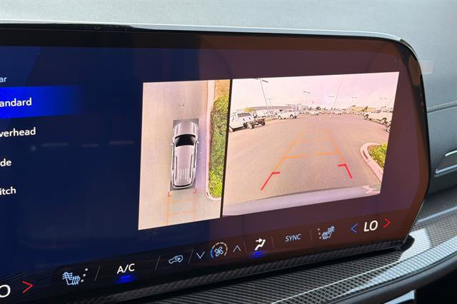 New 2027 Chevrolet Traverse Z71 w/ Enhanced Driving Package AWD/4WD image 23