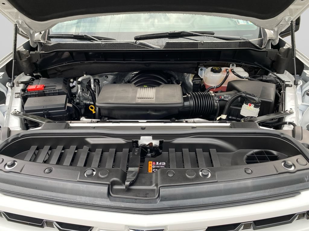 Used 2025 Chevrolet Silverado 1500 RST w/ Convenience Package II AWD/4WD image 30