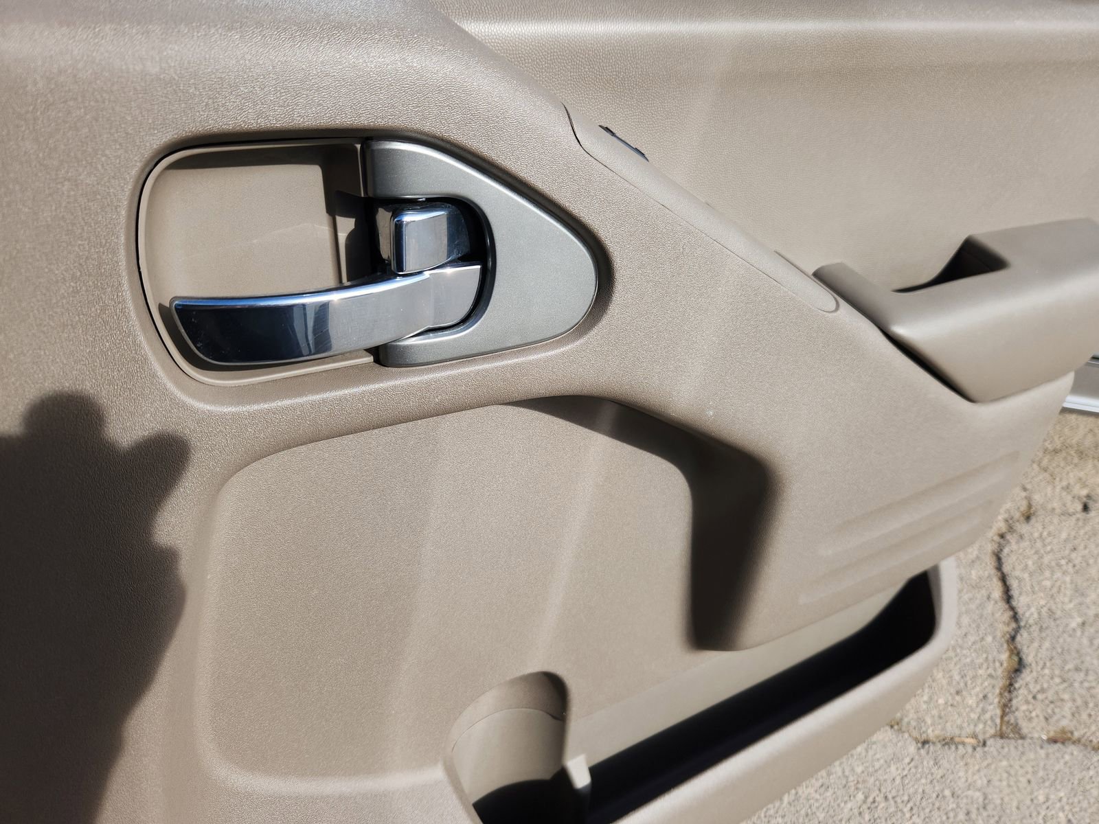 Used 2017 Nissan Frontier SV image 17