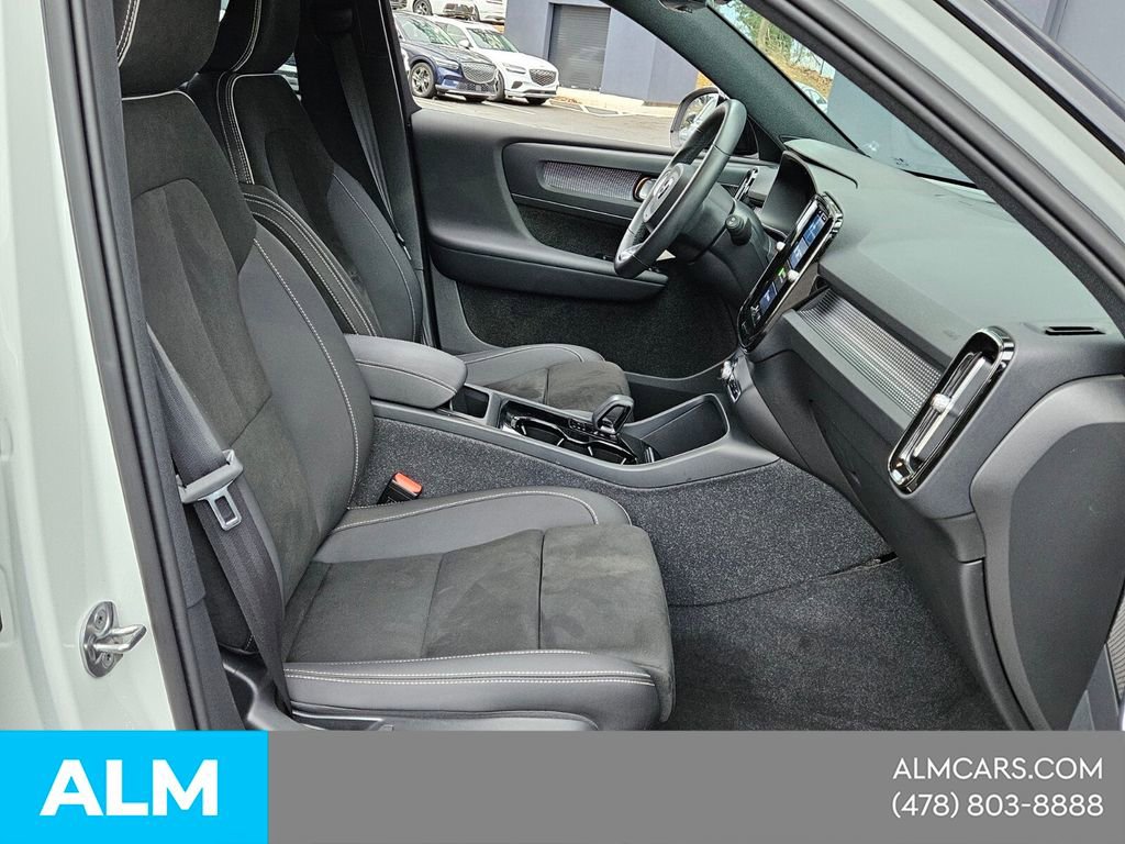 Used 2022 Volvo XC40 P8 Recharge Ultimate AWD/4WD image 19