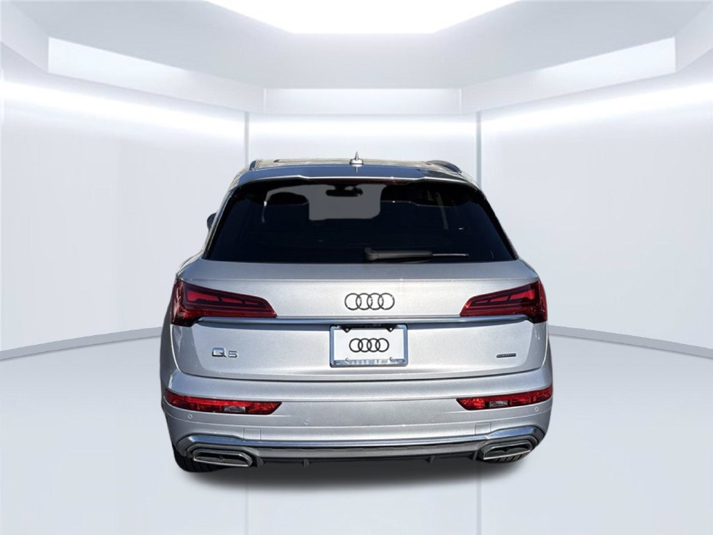 Certified 2024 Audi Q5 2.0T Premium w/ Convenience Package AWD/4WD image 7