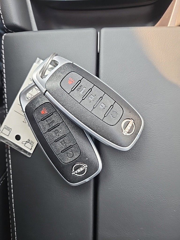 New 2026 Nissan Rogue Platinum image 42