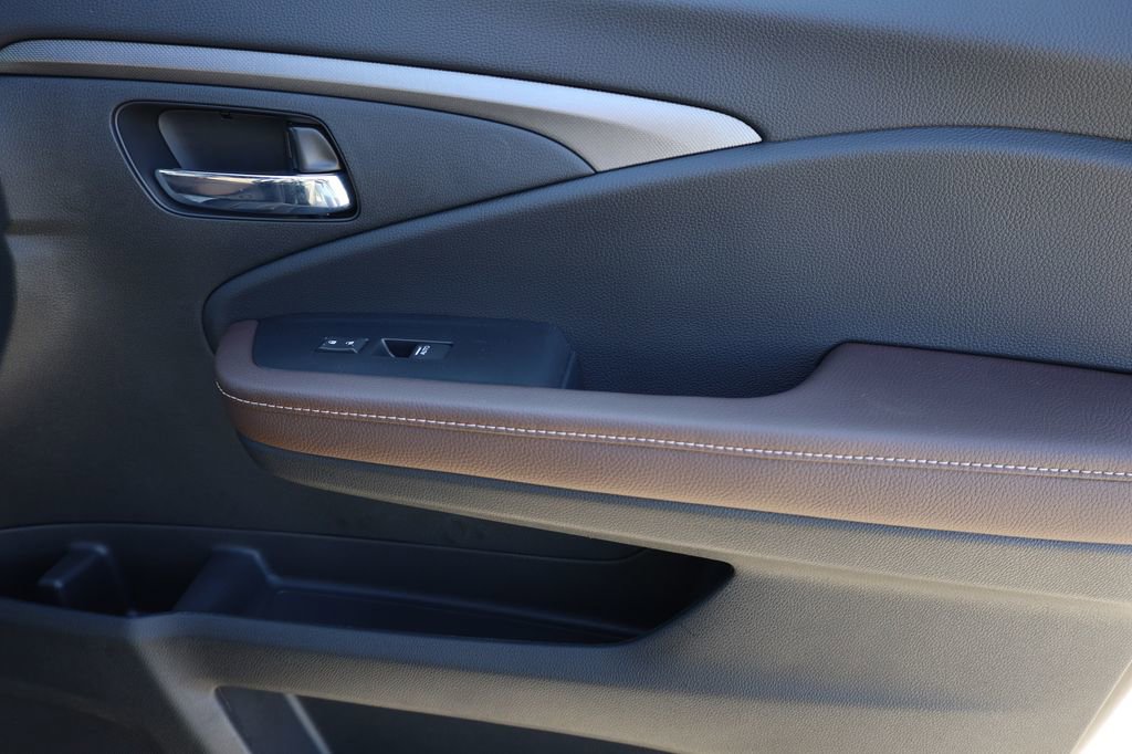 New 2025 Honda Ridgeline RTL+ image 32