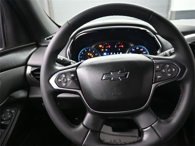 Used 2023 Chevrolet Traverse LT image 8