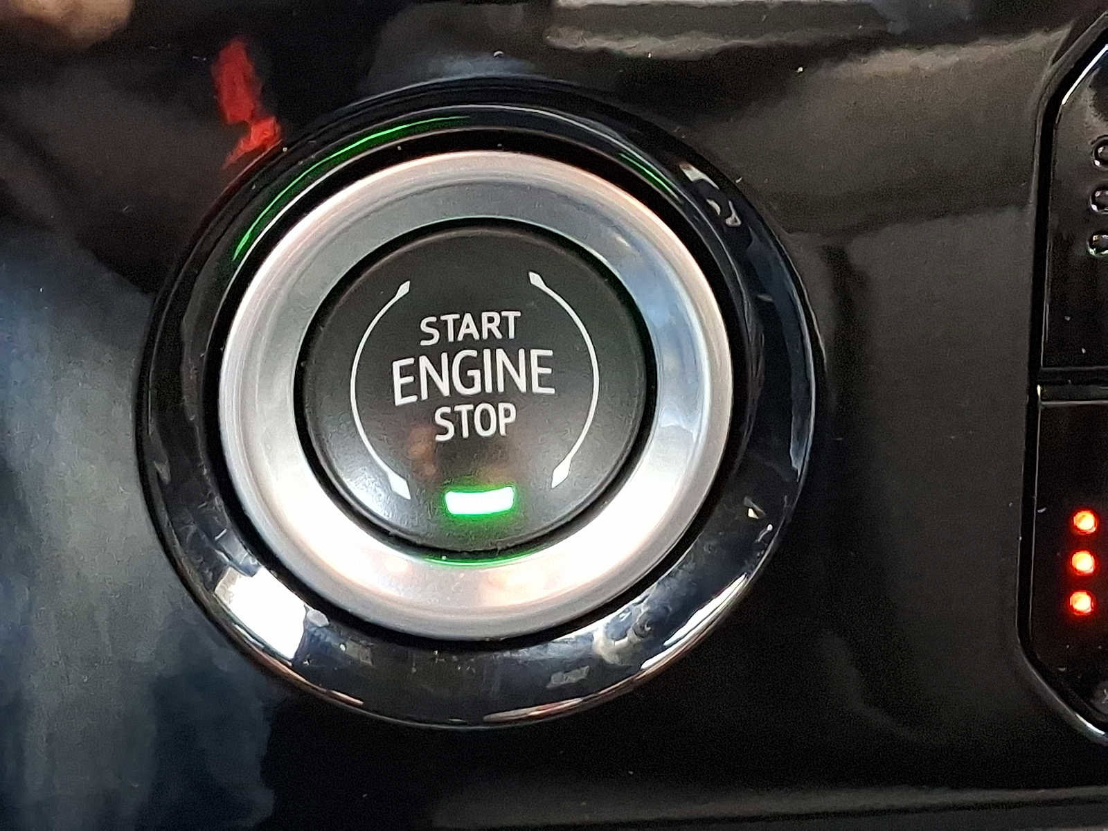 Used 2023 GMC Sierra 1500 Elevation image 24