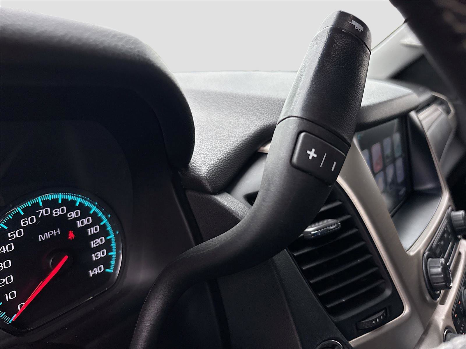 Used 2018 GMC Yukon Denali RWD image 20
