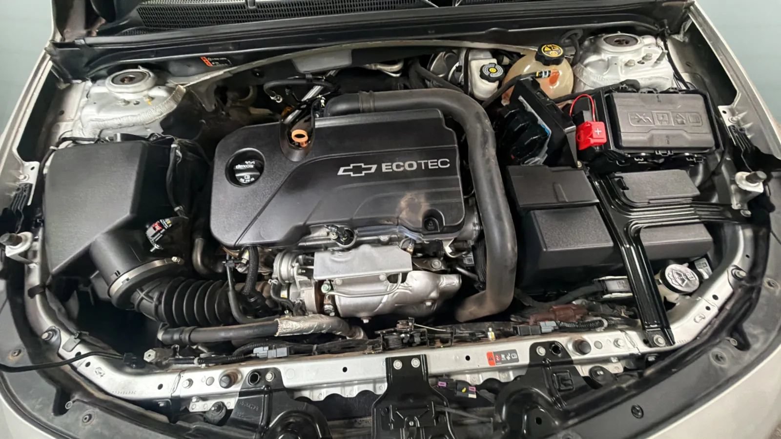 Used 2017 Chevrolet Malibu LT FWD image 23