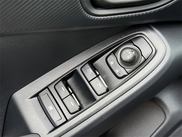 Used 2025 Subaru Crosstrek 2.0i Premium image 15