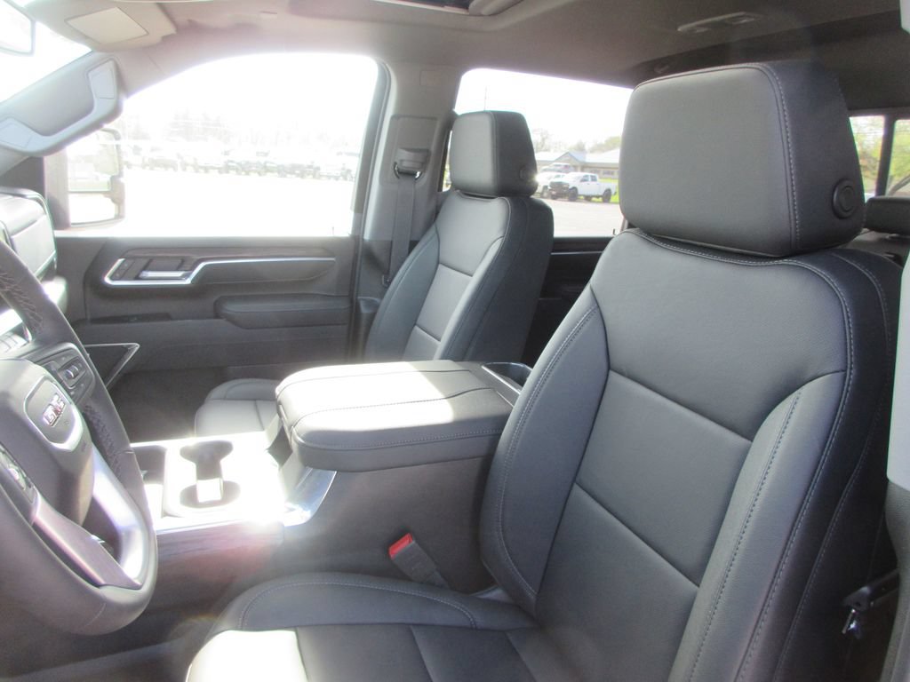 New 2026 GMC Sierra 2500 SLT w/ SLT Premium Package AWD/4WD image 13