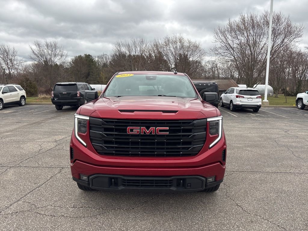 Used 2023 GMC Sierra 1500 Elevation image 2