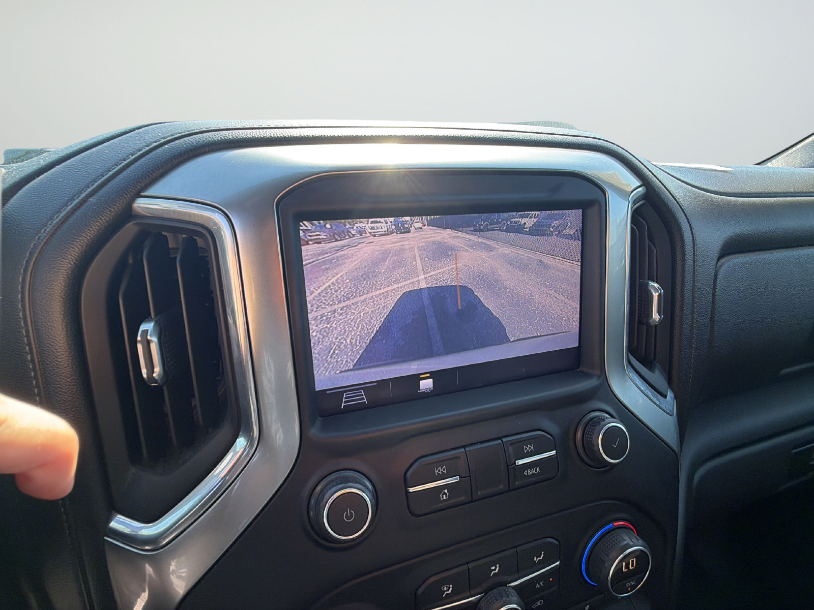 Used 2019 Chevrolet Silverado 1500 LT w/ All-Star Edition AWD/4WD image 23