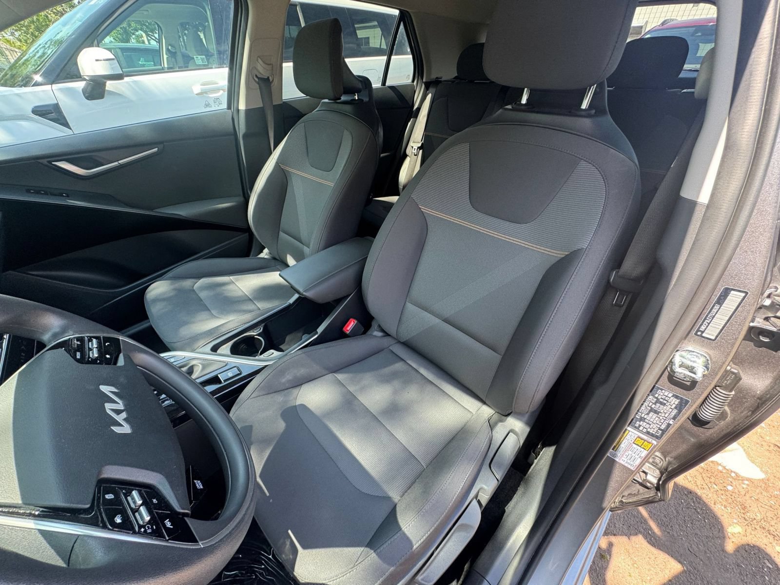 Used 2026 Kia Niro LX FWD image 34