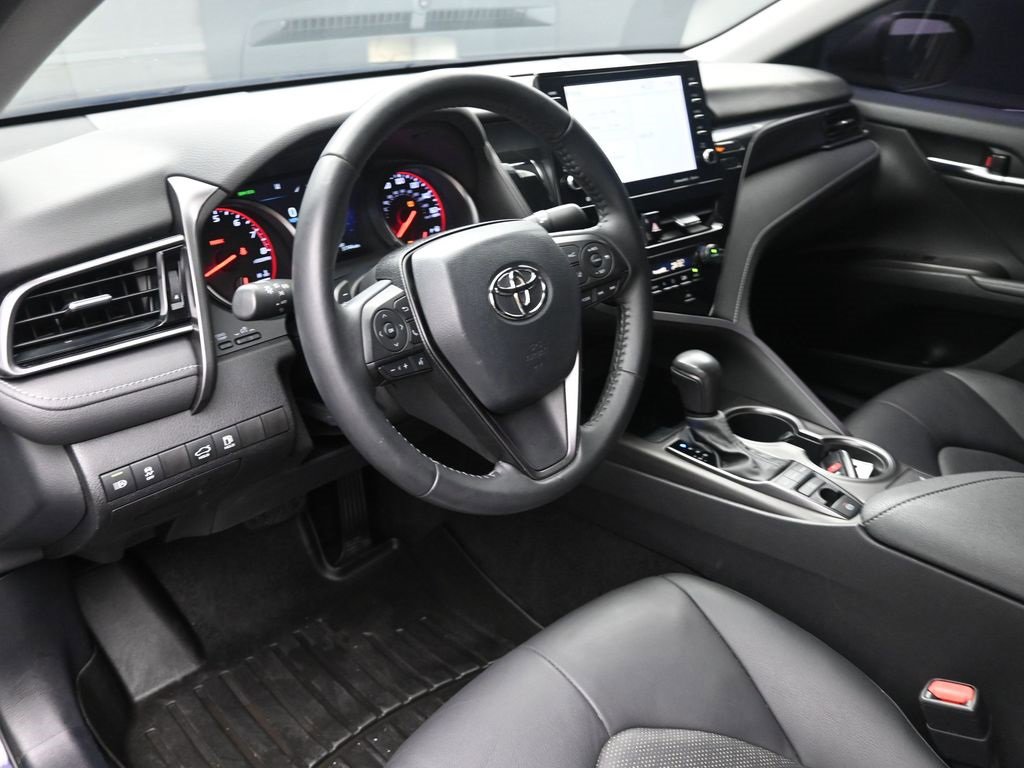 Used 2021 Toyota Camry XSE image 21
