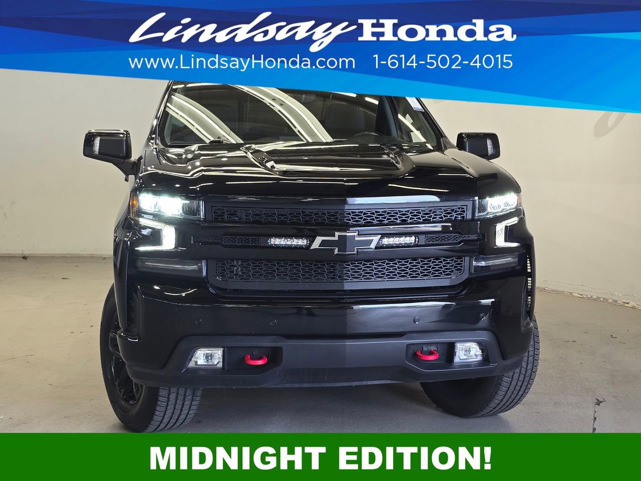 Used 2021 Chevrolet Silverado 1500 LT Trail Boss w/ Convenience Package II AWD/4WD image 2