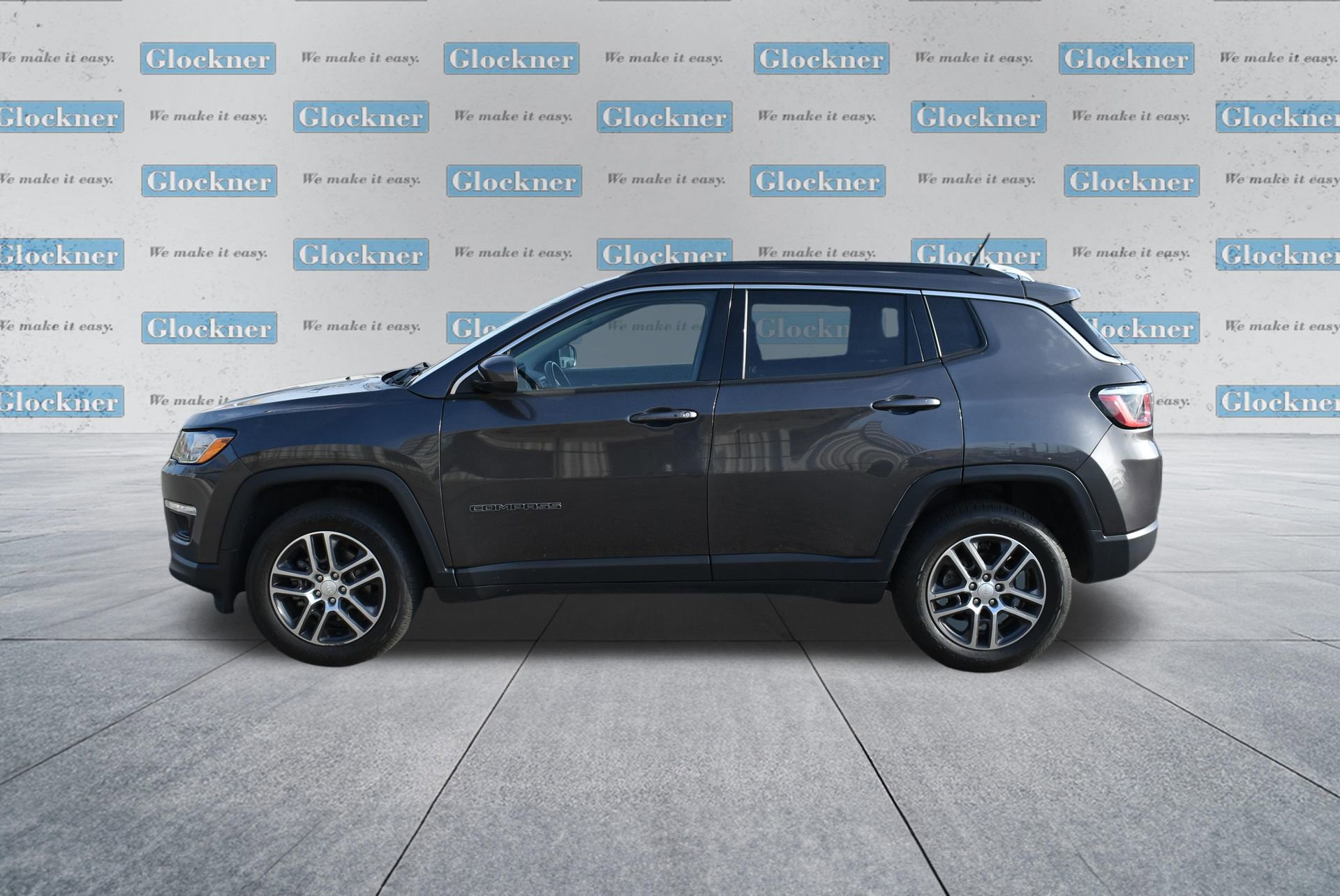 Used 2018 Jeep Compass Latitude w/ Cold Weather Group image 8