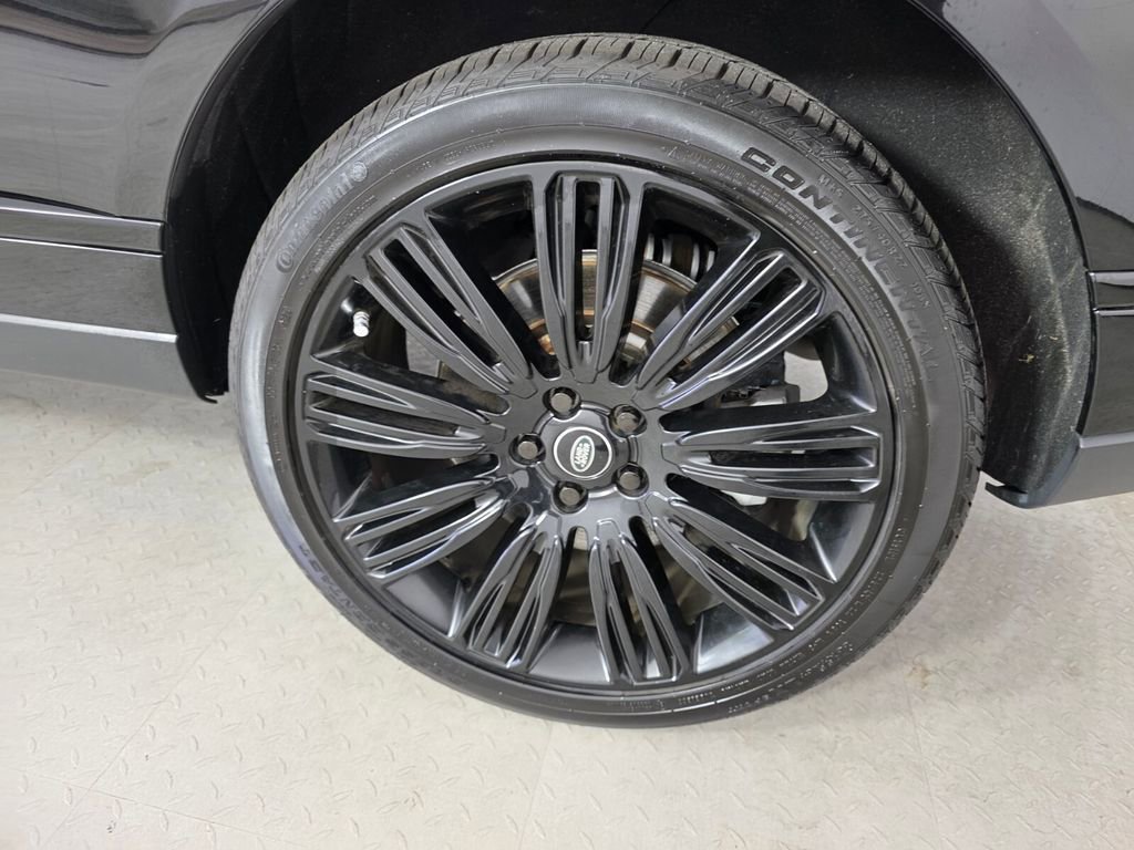Used 2019 Land Rover Range Rover Supercharged AWD/4WD image 18