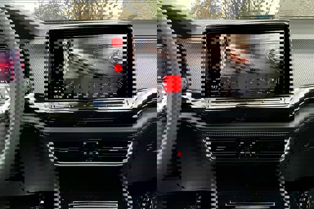 New 2025 Volkswagen Atlas Cross Sport SEL image 5