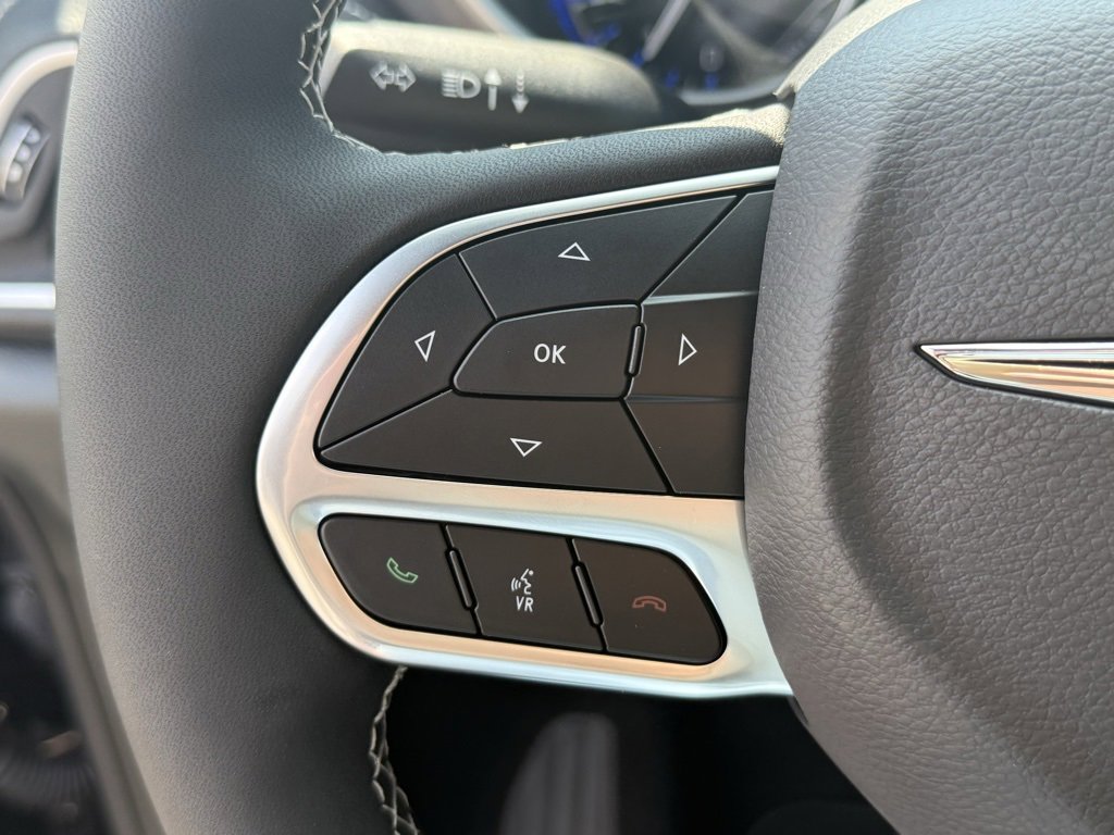 New 2026 Chrysler Pacifica Select image 20