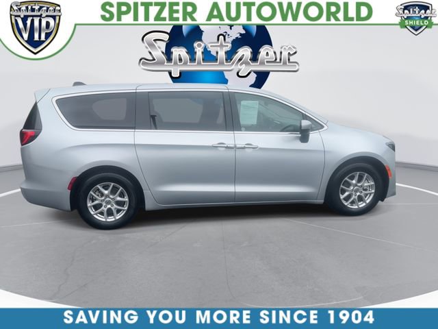 Used 2023 Chrysler Voyager LX FWD image 10