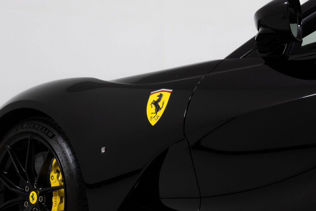 Used 2023 Ferrari 812 GTS image 18