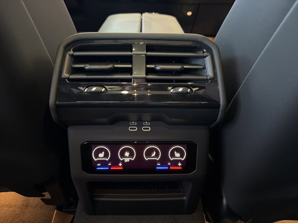 New 2026 BMW M5 w/ M Driver's Package image 16