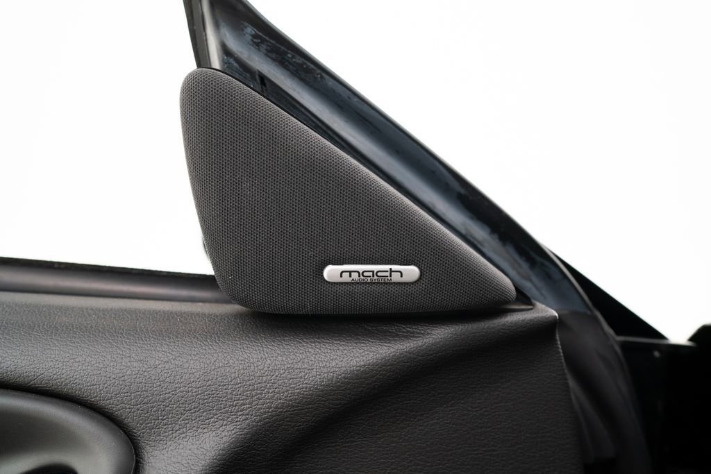 Used 2004 Ford Mustang Cobra RWD image 18