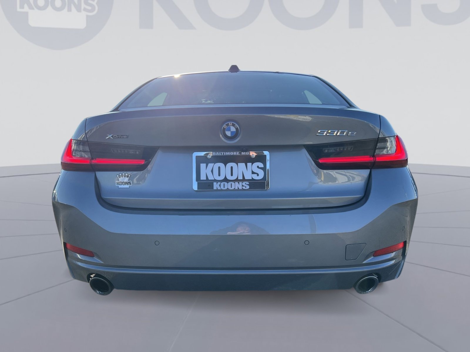 Used 2023 BMW 330e xDrive w/ Premium Package image 5