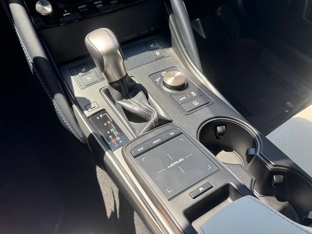 Used 2022 Lexus IS 350 F Sport w/ Navigation Package RWD image 16