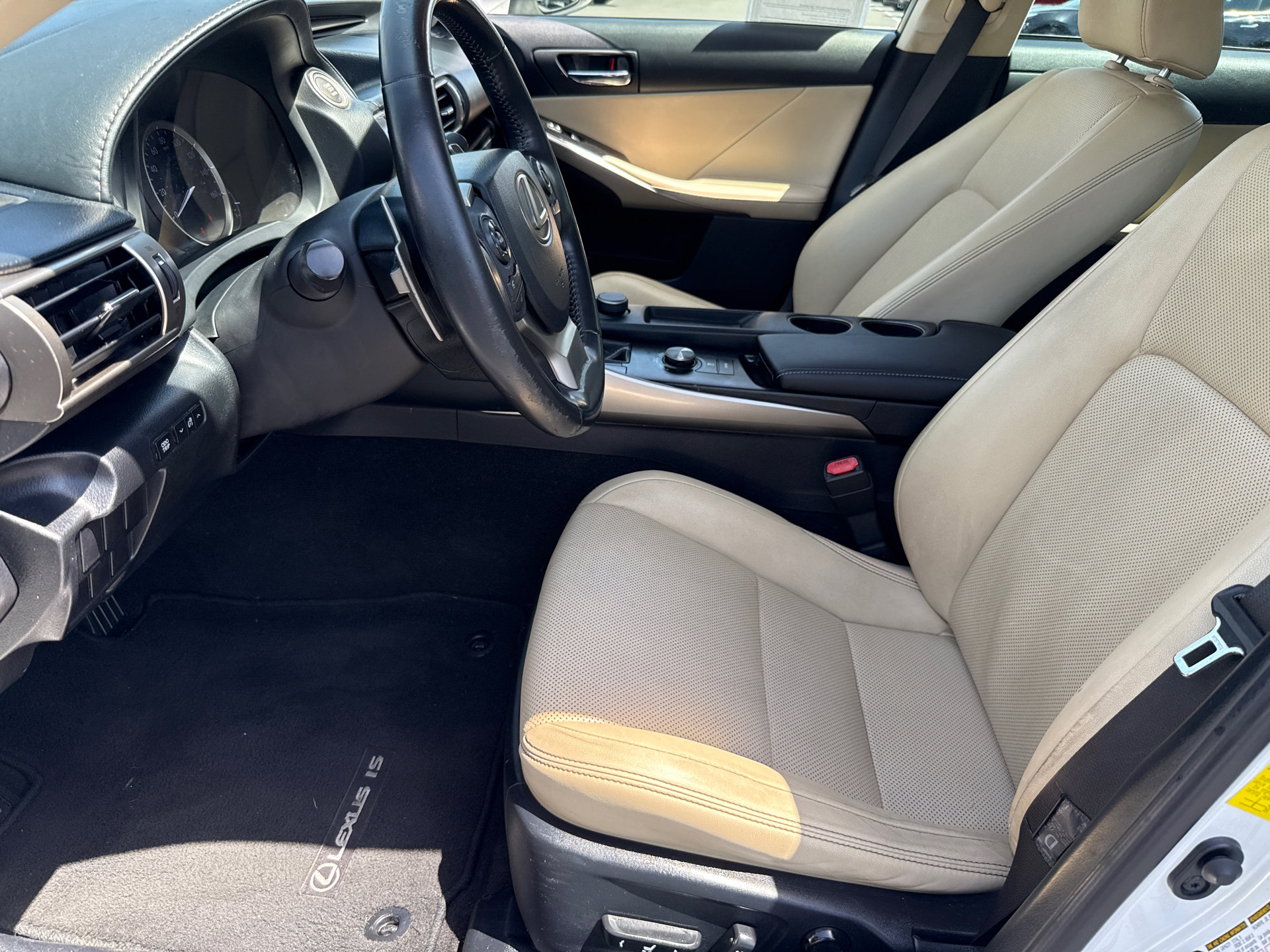 Used 2015 Lexus IS 250 image 23