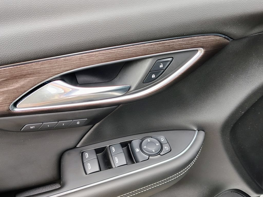 Certified 2023 Buick Envision Avenir AWD/4WD image 17