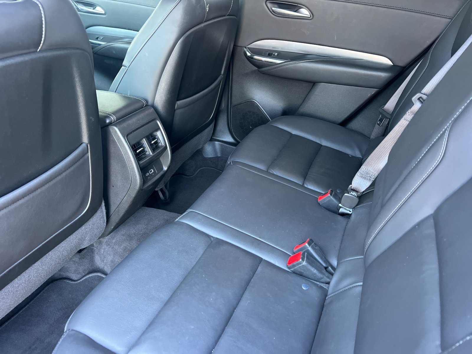 Certified 2025 Cadillac XT4 Premium Luxury FWD image 12