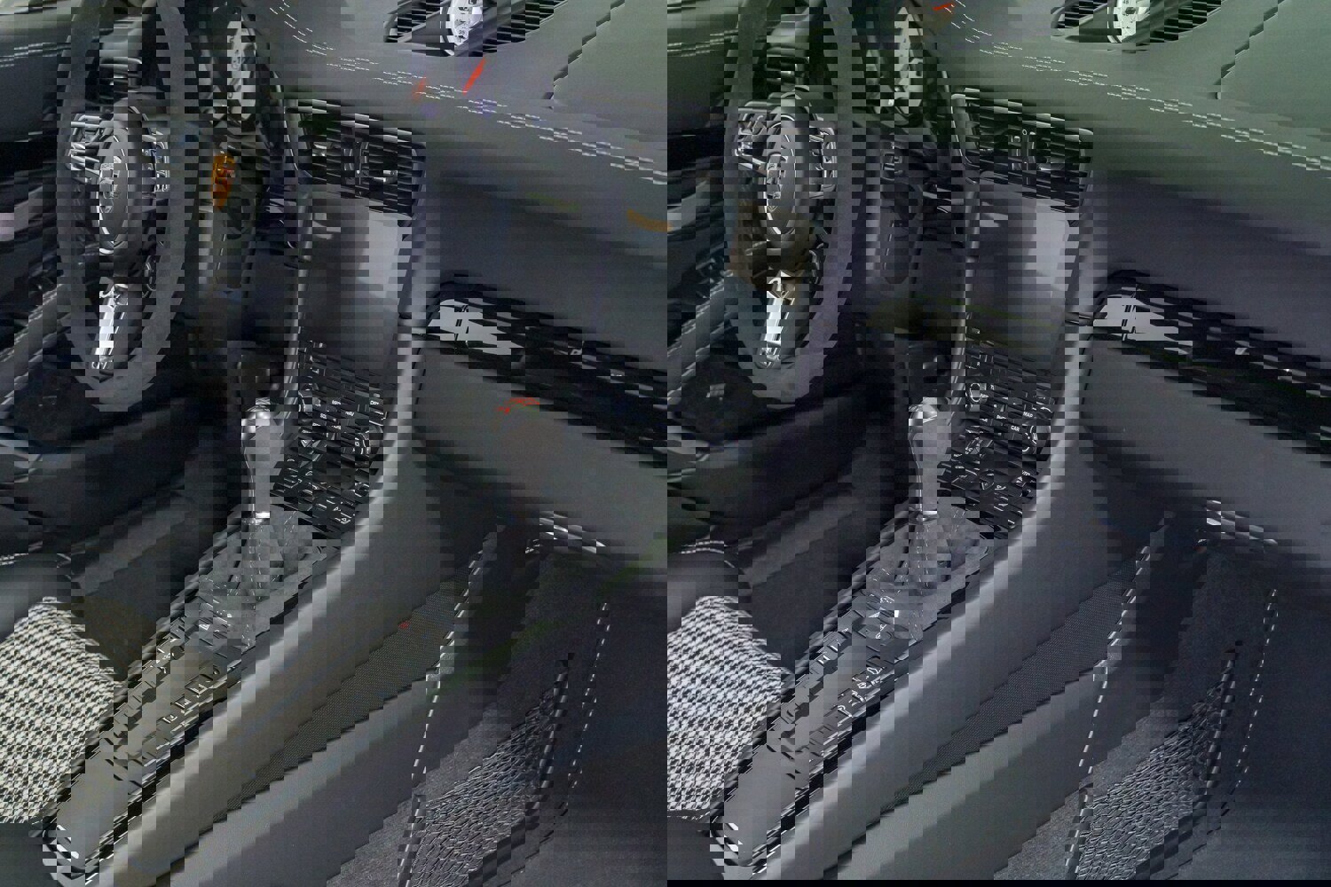 Used 2018 Porsche 911 Carrera T w/ Carrera T Interior Package image 29