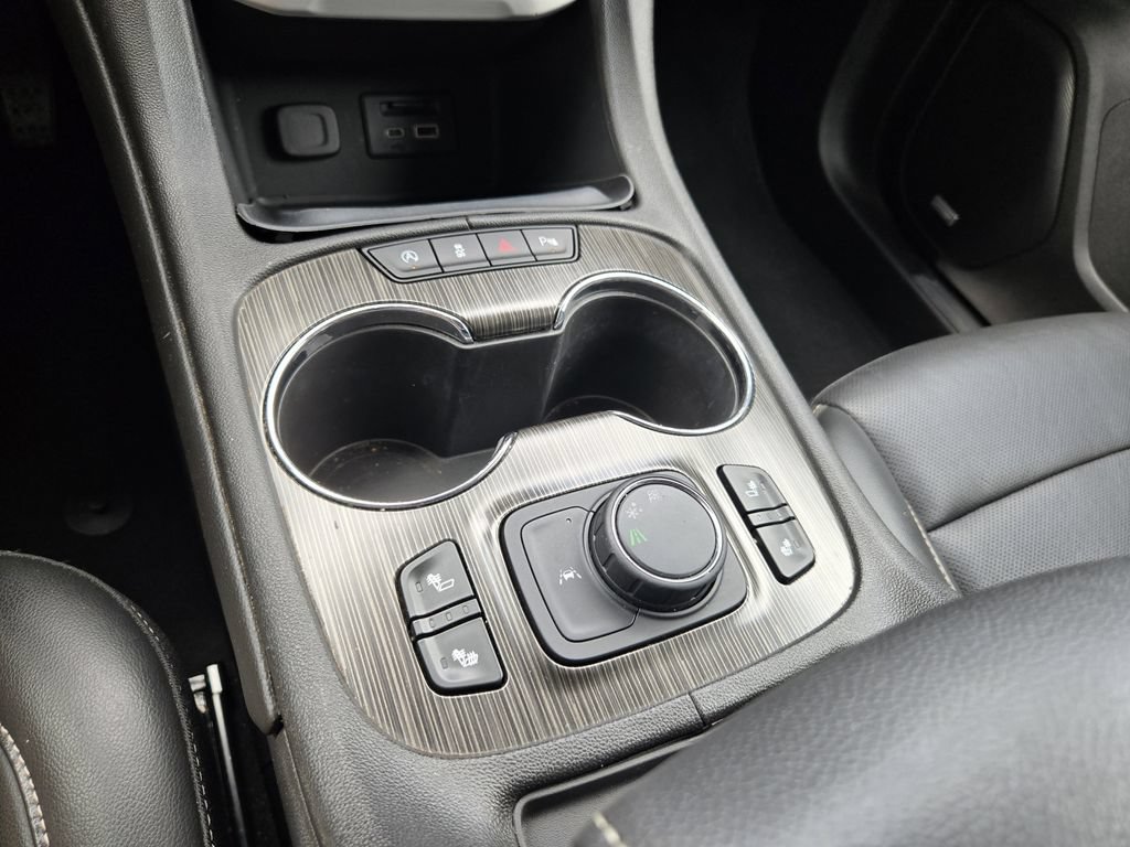 Used 2023 GMC Acadia SLT FWD image 14
