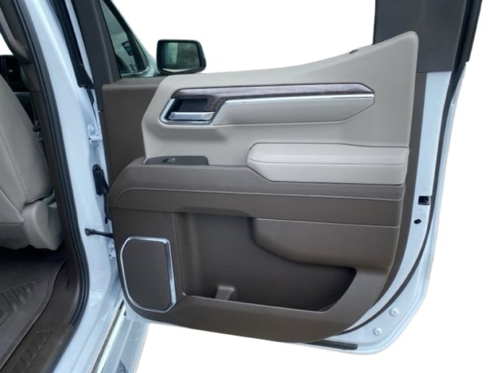 New 2026 Chevrolet Silverado 1500 LTZ w/ LTZ Convenience Package II AWD/4WD image 22