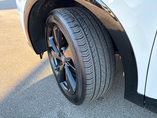 Certified 2024 Buick Envision Sport Touring AWD/4WD image 10