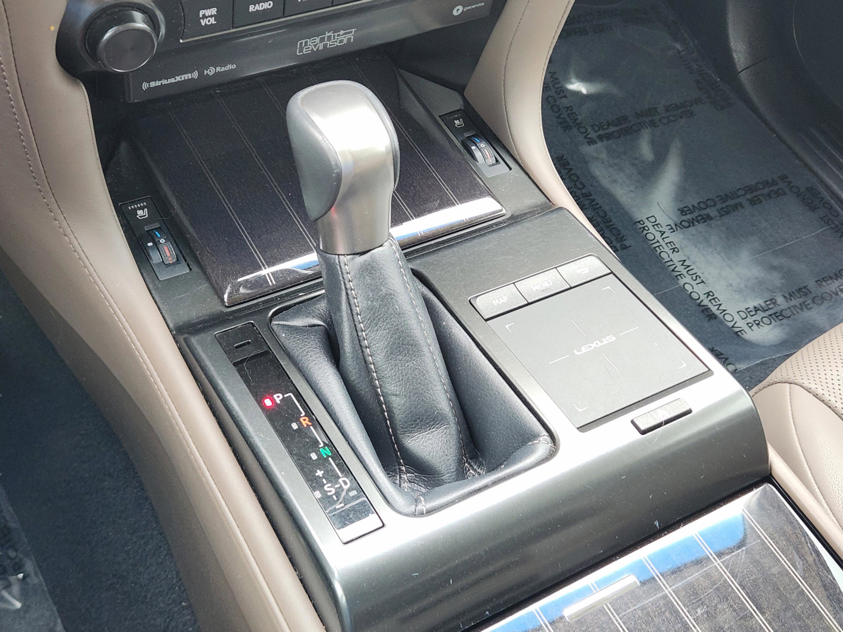 Used 2022 Lexus GX 460 Premium w/ Accessory Package AWD/4WD image 13