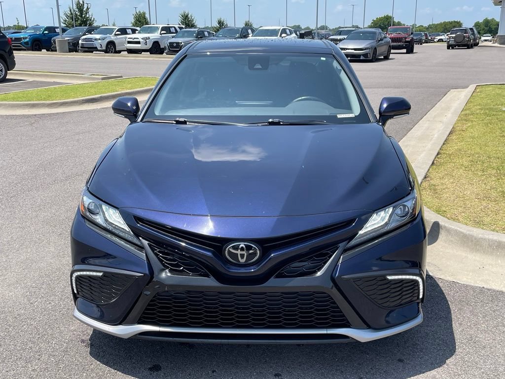 Used 2022 Toyota Camry XSE FWD image 2
